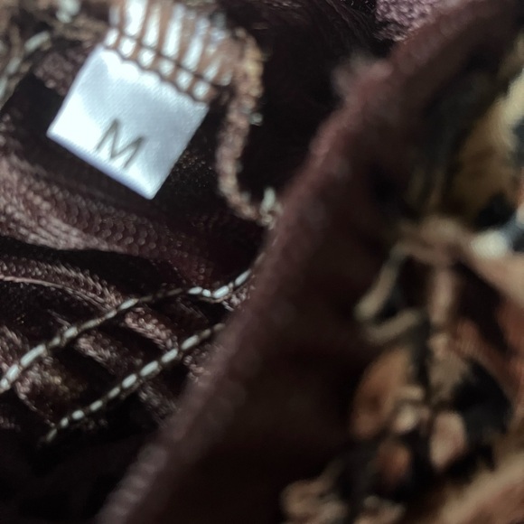 🩵2FOR$20 Boutique Brown&Gold Leopard Satin Ruffle Romper - Picture 7 of 7